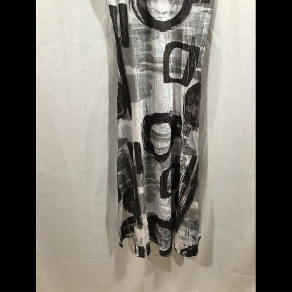 NEW KOMAROV Cap Sleeve Keyhole Fit & Flare Dress in Magpie [SZ Medium‎ ] - Picture 8 of 8